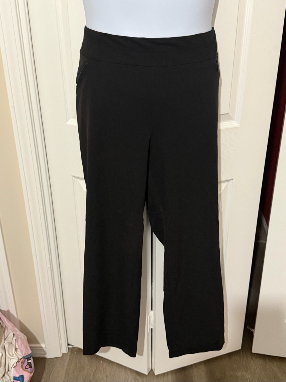 Women’s Black Wide-Leg Pull-On Pants 16ws